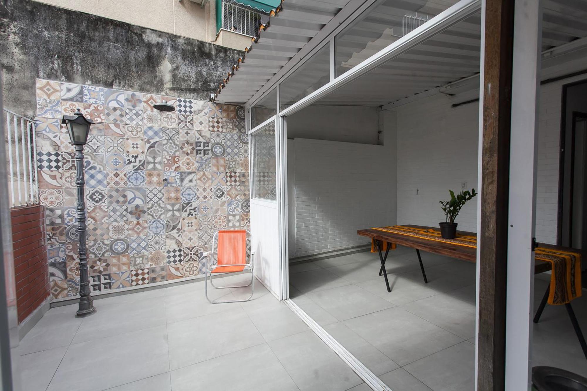 Wisma tamu Espaco Sideral - Quartos Com Ar-condicionado, 5min Estadio Maracana, 8min Uerj, Shopping, 12min Metro, Wi-fi 300mbp, Ampla Area Comum Com Cozinha - Pratico E Confortavel Rio de Janeiro